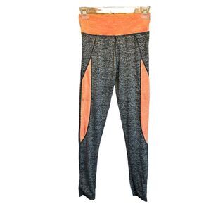 5 for $25🔥DNLA Sport Grey & Pink Leggings Juniors Small‎